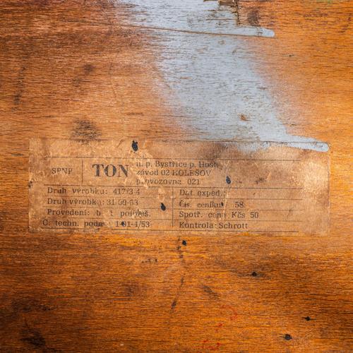 Tan Large Honey Shield Back with Flat Curved-Edged Seat Dining Chairs from Ton, 1940s, Set of 4 For Sale - Image 8 of 11