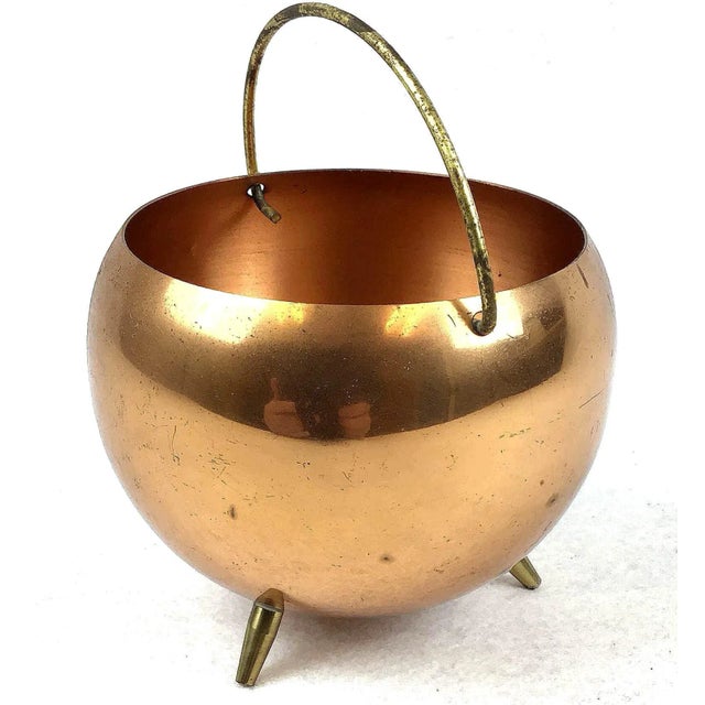 Copper Mid-Century Modern Coppercraft Guild Pot For Sale - Image 8 of 8