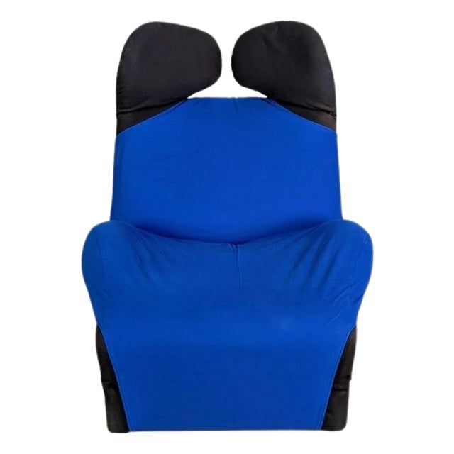 Wink Chair in Black and Blue Upholstery by Toshiyuki Kita for Cassina For Sale
