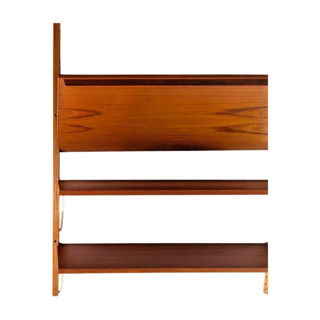 Wood Mid-Century Modern Chicken Wall Unit by Cadovius, 1960 For Sale - Image 7 of 8