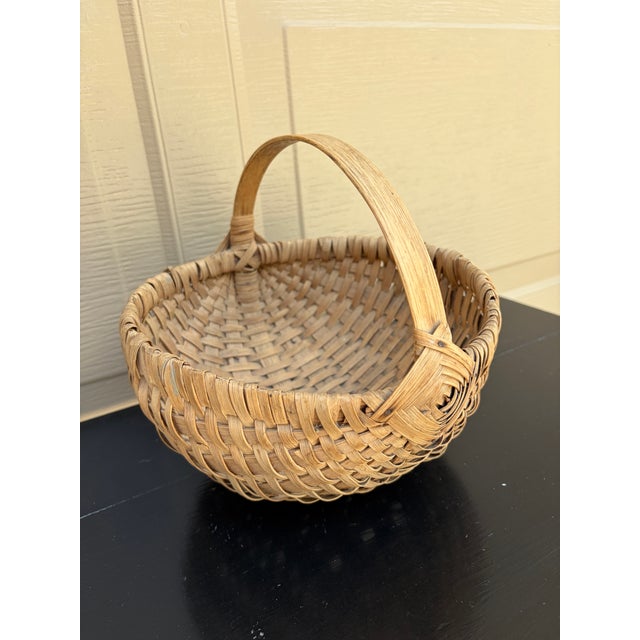French Country Antique American Splint Oak Basket With Handled Form, Late 19th Century For Sale - Image 3 of 13