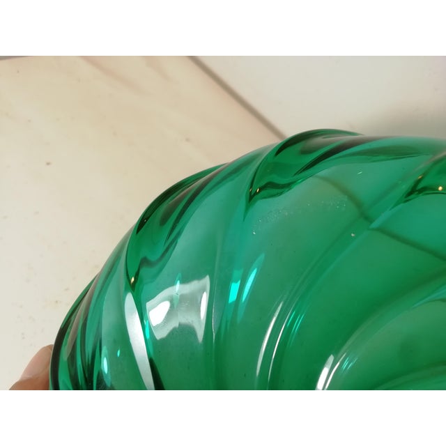 Mid-Century Modern Emerald Green Vase by Venini, Italy, 1989 For Sale - Image 3 of 8