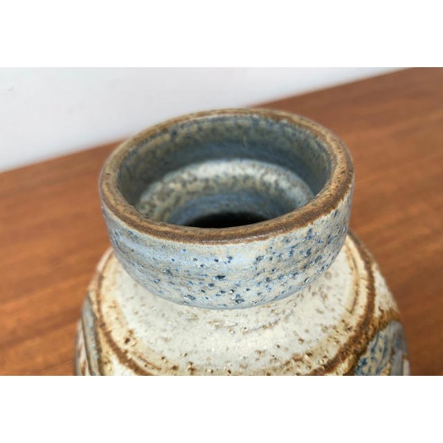 Beige Mid-Century Danish Stoneware Vase from Søholm, 1960s For Sale - Image 8 of 17
