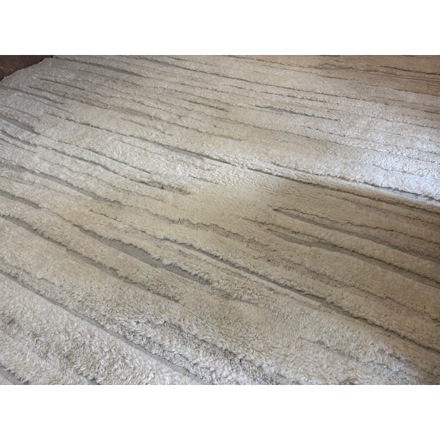Rh Eli Wool Rug – 12' × 15' Natural | Hand-Knotted New Zealand Wool | Moroccan-Inspired Contemporary Design For Sale - Image 10 of 18