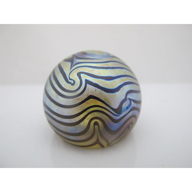 Robert Eickholt Robert Eickholt Small Iridescent Blue King Tut Art Glass Sphere Paperweight For Sale - Image 4 of 7