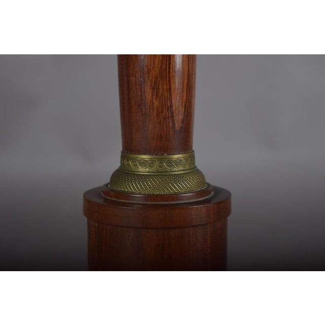 Vintage Neoclassical Style Turned Wood Column Table Lamp, Brass Collar Accents For Sale - Image 6 of 8