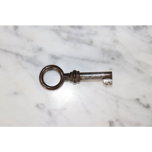 Faded Mahogany White Carrara Marble Jansen Style Directoire Style Commode For Sale In Philadelphia - Image 6 of 10