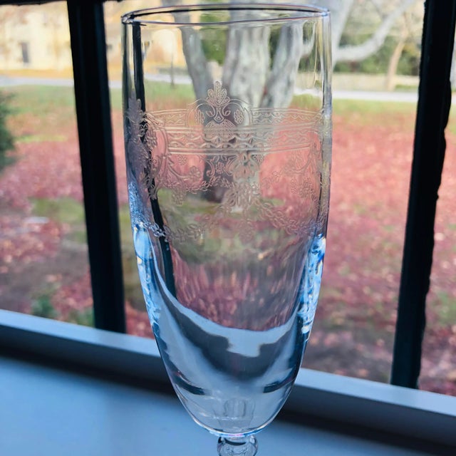 Contemporary Clear Etched Champagne Glasses S/4 For Sale In New York - Image 6 of 7