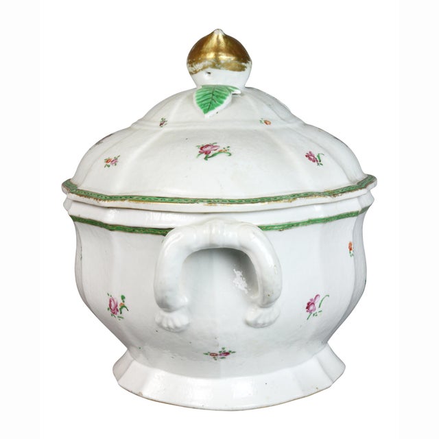 Ceramic Chinese Export Porcelain Soup Tureen For Sale - Image 7 of 11