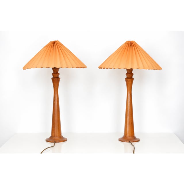 Brown Vintage French Wood Baluster Table Lamps with Pleated Orange Shades, 1960s, Set of 2 For Sale - Image 8 of 13