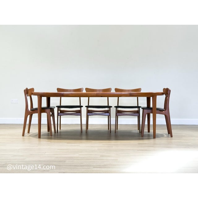 Wood Mid-Century Modern Danish Double Extending Teak Dining Table by VV Møbler for Heals, 1960s For Sale - Image 7 of 17