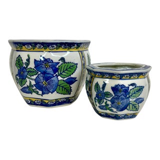 Mid-Century Chinoiserie Hollywood Regency Blue and White Planters- Set of 2. For Sale