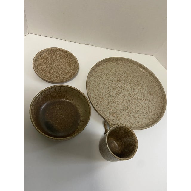 Mid Century Martz Studios Ceramic Matte Plate Bowl Dinnerware Set- 31 PCS For Sale - Image 10 of 13