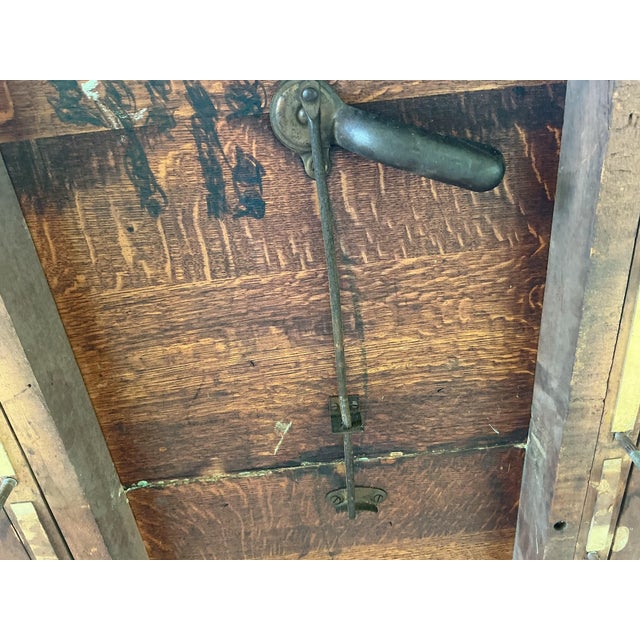American 1940s Banta Quarter Sawn Oak Round Dining Table For Sale - Image 3 of 14
