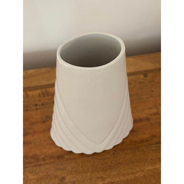 1980s White 1980s Art Deco Revival Style Vase For Sale - Image 5 of 5