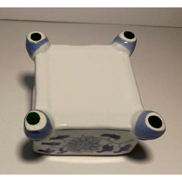 Blue 1980s Chinese Blue and White Porcelain Trinket Boxes a Pair For Sale - Image 8 of 9
