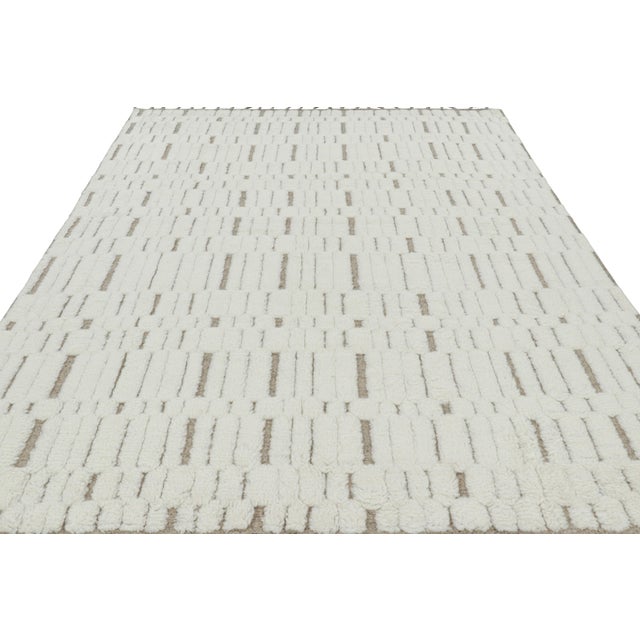 2010s Rug & Kilim’s Contemporary Rug in White With High-Low Geometric Patterns For Sale - Image 5 of 7