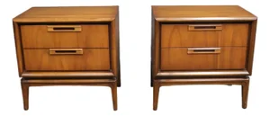 Mid-Century Modern Walnut Nightstands Attributed to United Furniture Corporation, Pair