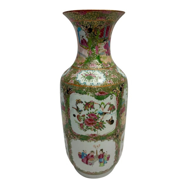 Antique 1850-1860 Rose Medallion Vase For Sale