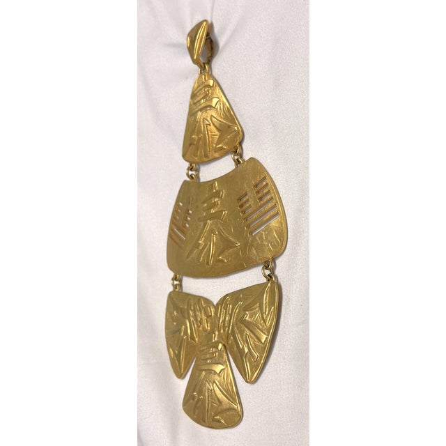 Mid 20th Century Vintage MCM Castlecliff Nyc Runway Statement Pendant in Matte Gold For Sale - Image 5 of 11