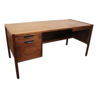 Vintage Mid-Century Walnut Executive Desk by Jens Risom For Sale