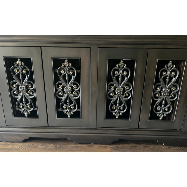 Hollywood Regency Exceptional Custom Solid Maple Media Console / Credenza With Pocket Doors & Integrated Power For Sale - Image 3 of 8