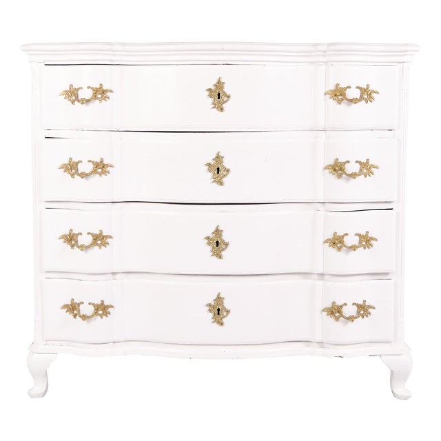Antique Baroque White Chest of Drawers with Brass Handles, 1760s For Sale