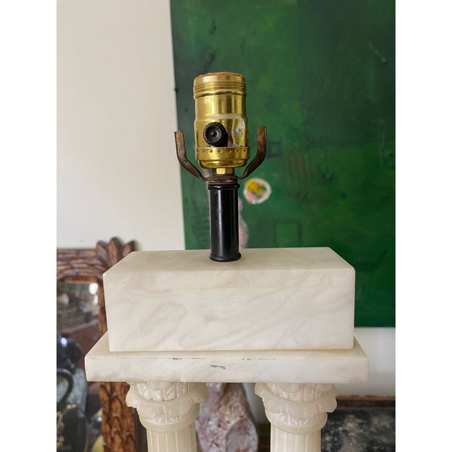 1960s Vintage Marble and Alabaster Column Lamp For Sale - Image 5 of 10