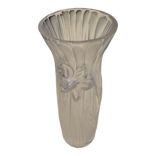 Lalique Jongquille Daffadil Clear Crystl Vase Model 1257700 For Sale