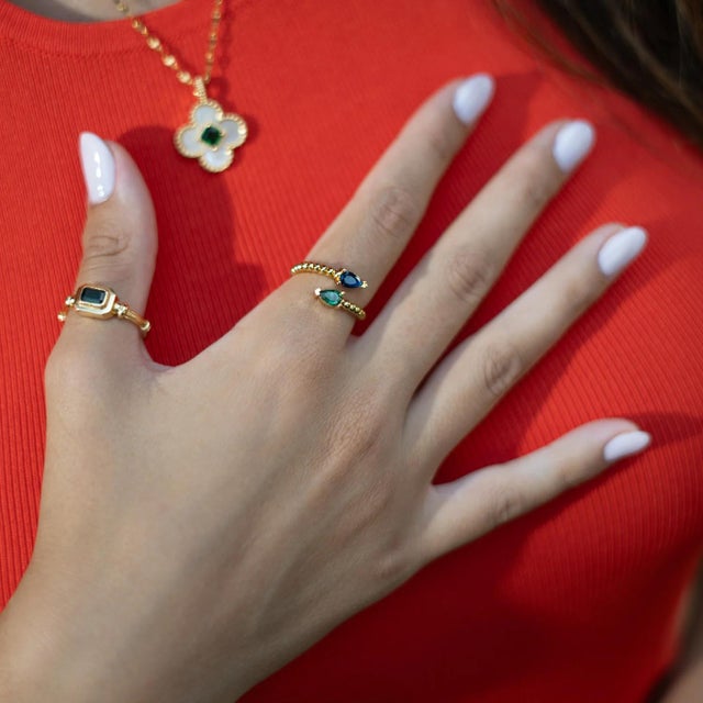 Sapphire & Emerald Teardrop Glow Gold Adjustable Ring, Size 8 For Sale In Miami - Image 6 of 8