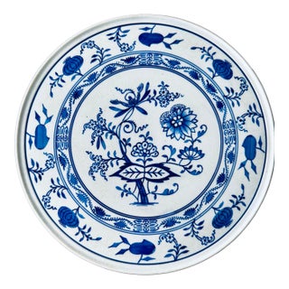 Villeroy & Boch Dresden Blue Onion Porcelain Cake Plate – 10” Diameter, C. 1900 For Sale