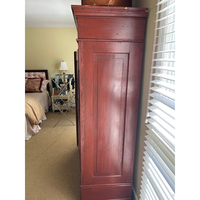Traditional Painted Wardrobe With Floral Bouquet Detailing For Sale - Image 3 of 8