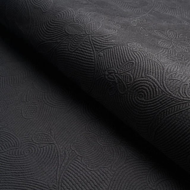 A delicate design derived from a fragment of an 18th-century bedcover, Quilted Scroll Matelassé is made of 100% cotton....