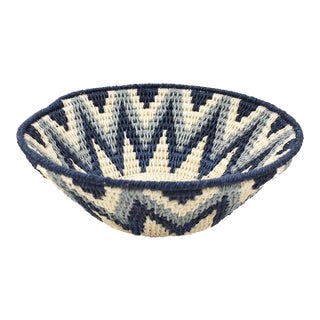 Early 20th Century Sisal Handwoven Blue and White Star Basket Eswatini 7inch For Sale