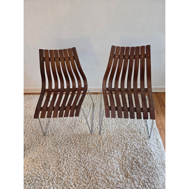 Mid Century Danish Modern Slat Chairs by Hans Brattrud for Hove Møbler in Rosewood For Sale - Image 4 of 11