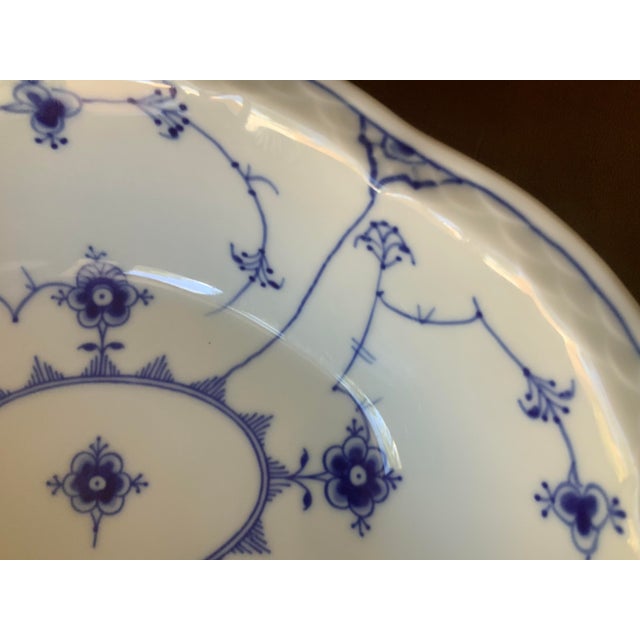 Bing & Grondahl Vintage Bing & Grondahl Oval Serving Bowl 573 For Sale - Image 4 of 8