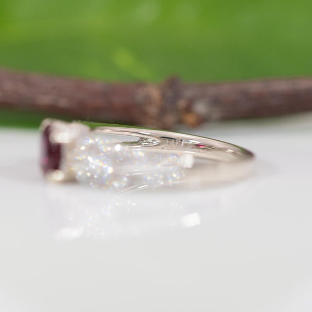 0.9cts Estate Rubellite Tourmaline Ring W Natural Diamonds: 14k Solid Gold | 6mm For Sale - Image 10 of 10