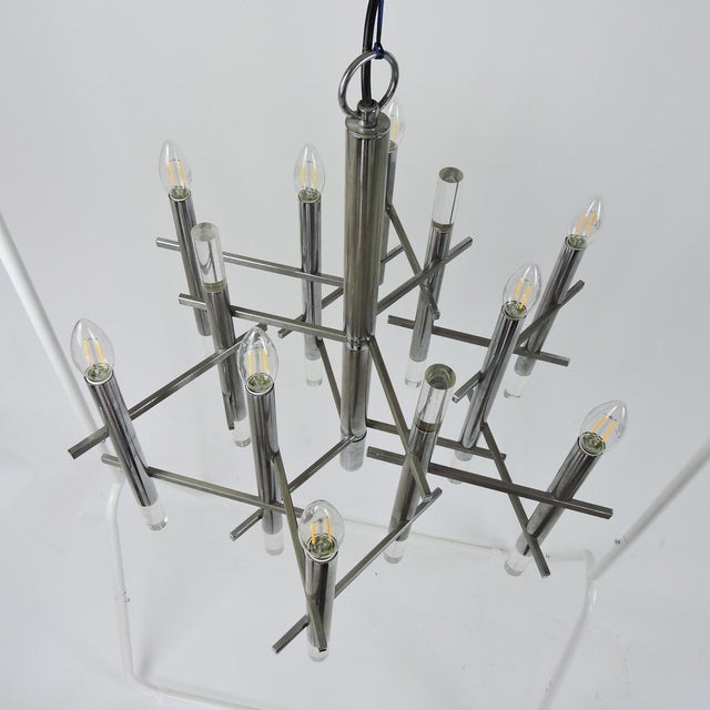 1970s Chrome and Acrylic Glass Chandelier by Sciolari, 1970s For Sale - Image 5 of 14