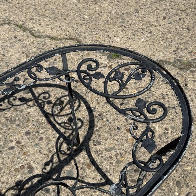 Vintage Salterini Style Leaf Vine Scroll Wrought Iron Oval Patio Coffee Table For Sale - Image 11 of 11