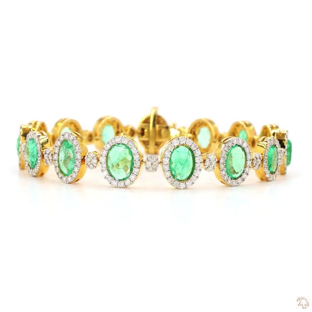 Modern 2.67 Carat Round Brilliant Cut Diamond Emerald Gold Bracelet For Sale - Image 3 of 9