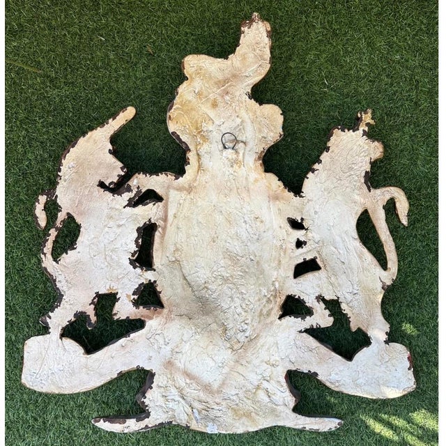 Early 20th Century Large English British Plaster Royal Coat of Arms Wall Plaque For Sale - Image 18 of 18