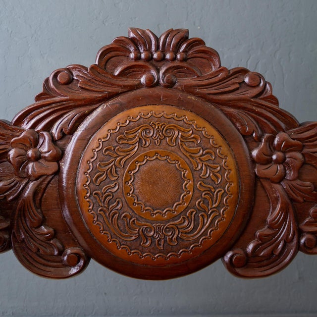 Spanish Colonial Savonarola Chair With Carved Lion Heads and Tooled Leather For Sale - Image 15 of 18