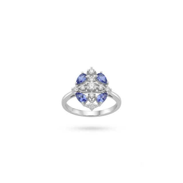 Gemstone details Gold Purity: 18K Solid Gold Blue sapphire: 0.53 cts Diamond: 0.22 cts 18K gold Net weight: 3.87 grams...