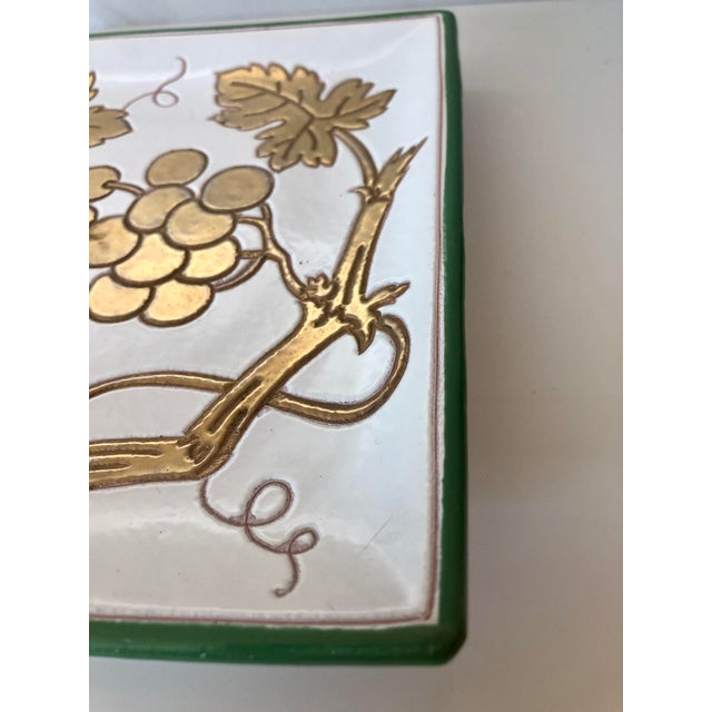Italian Neiman Marcus Gold Grape Kelly Green Border Decorative Plate For Sale - Image 11 of 12