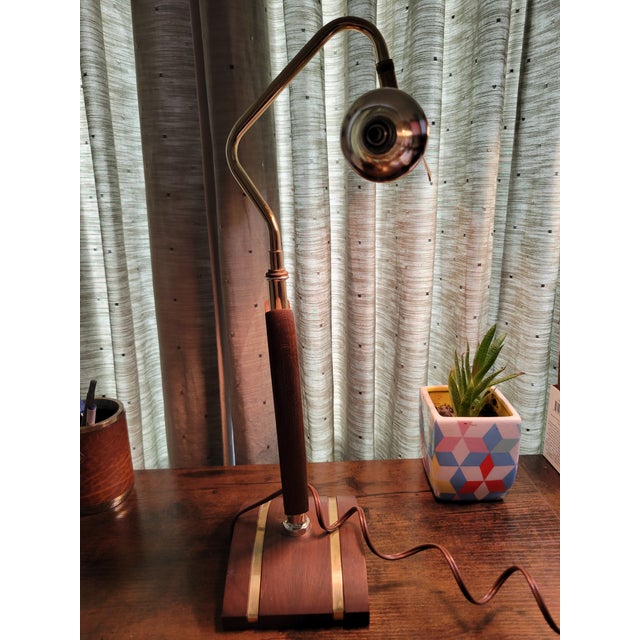 1960s Mid-Century Modern Wood & Brass Desk/Piano Lamp For Sale - Image 5 of 12