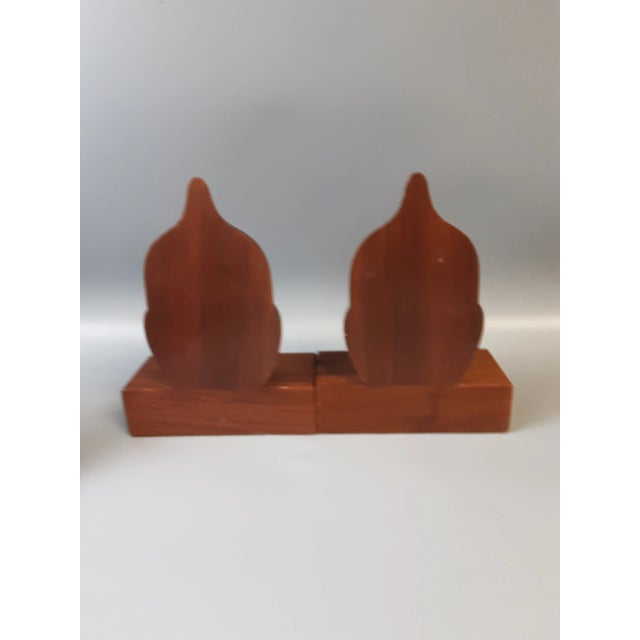 Arts & Crafts Vintage Hand-Carved Wooden Acorn Bookends- a Pair For Sale - Image 3 of 8