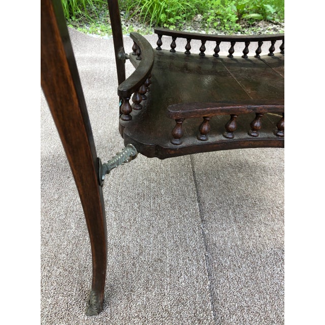 Early 19th Century Antique English Queen Anne Walnut Table For Sale - Image 5 of 10