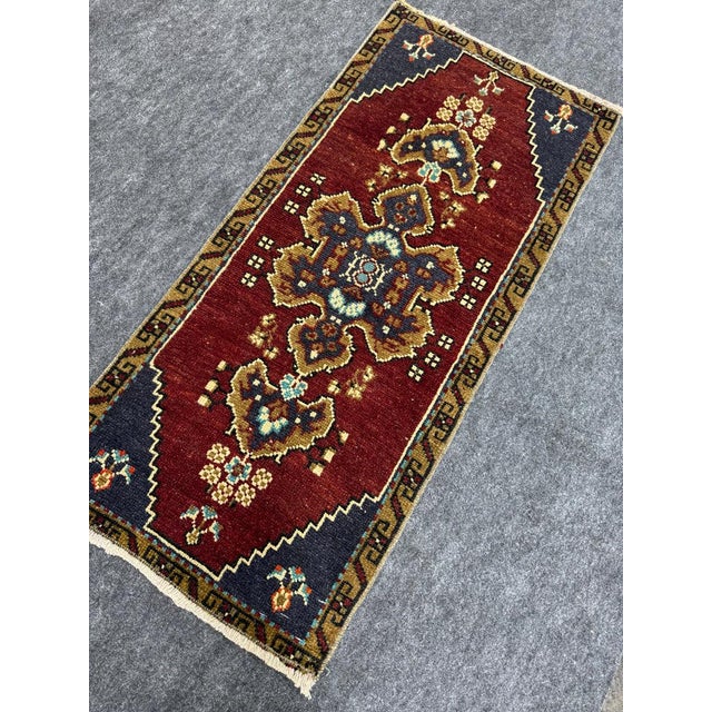 Early 21st Century Turkish Yastik Rug 1'6" x 3'3" For Sale - Image 5 of 5