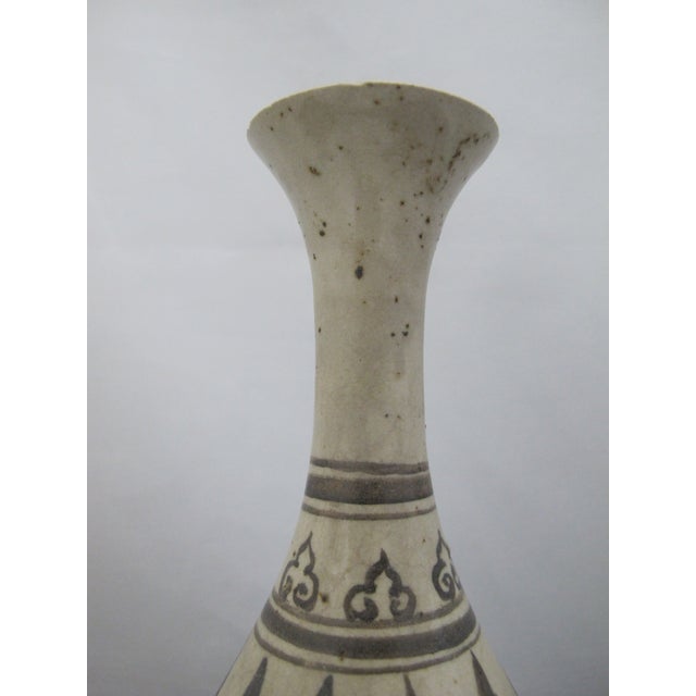 Chinese Cizhou Kiln Style Flower Design Glazed Pottery Vase For Sale In Portland, OR - Image 6 of 15