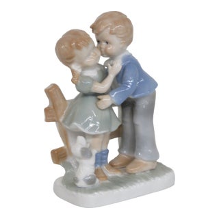 Lego Japan Young Love 1970s Porcelain Figurine Boy Girl Kissing Statuette 4486b For Sale